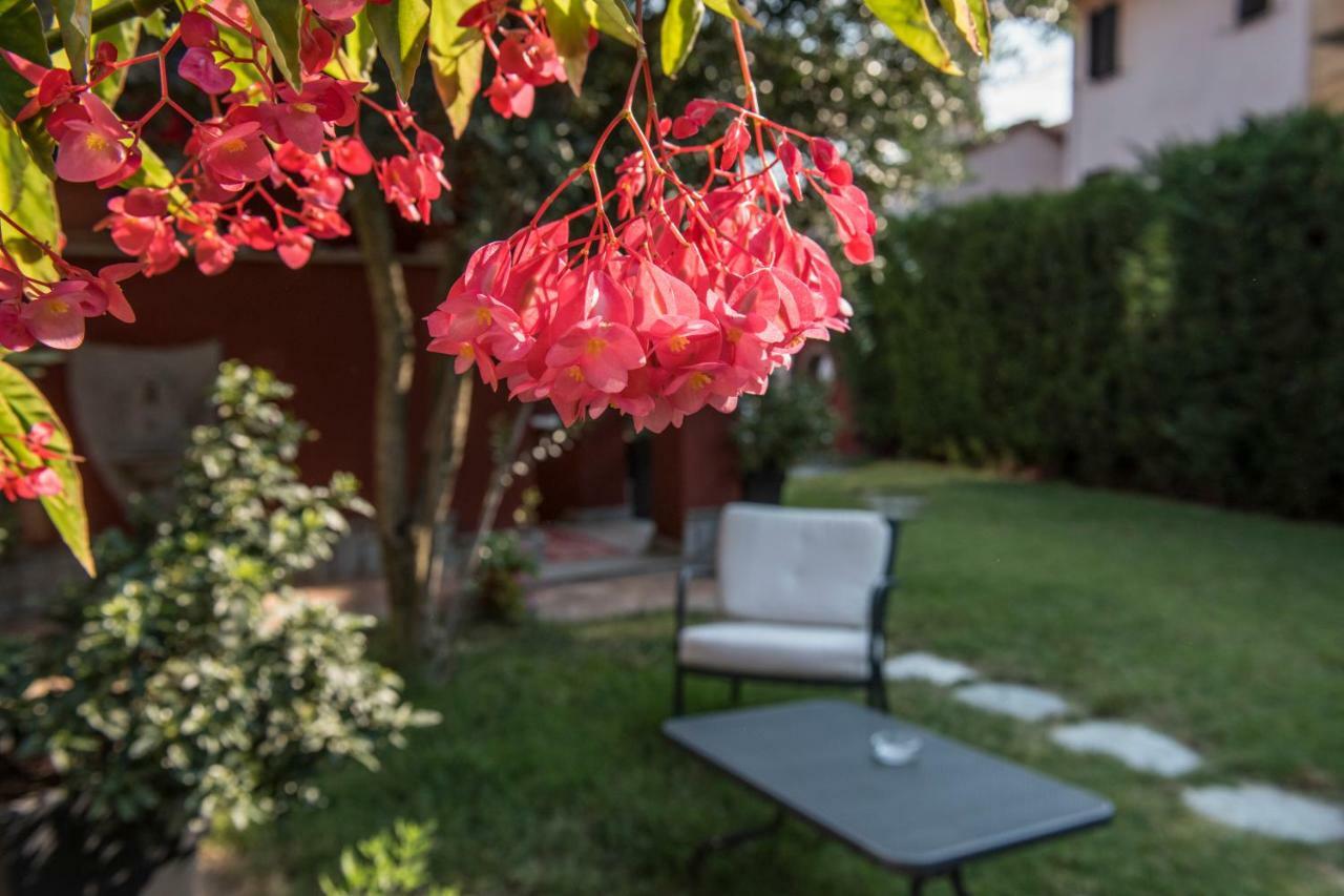 Villa Goccia Di Vino La Morra Extérieur photo
